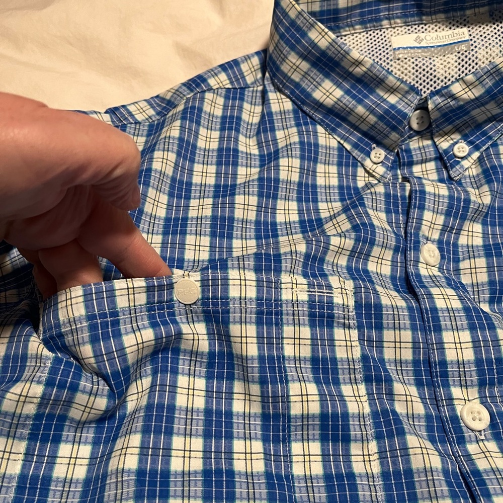 EUC Columbia PFG Men’s Short Sleeve Blue Plaid Botton Up Shirt Size Large - Picture 6 of 10